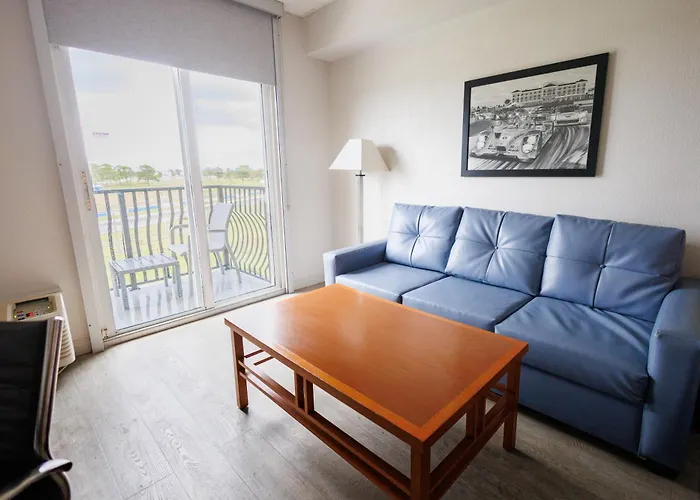 Seven Sebring Raceway Hotel